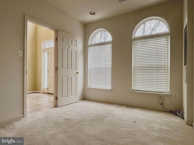 13416 FOUNTAIN CLUB DR, Germantown, MD 20874