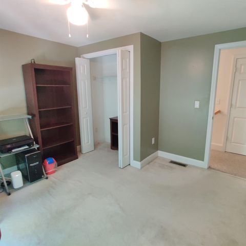 13 Snowdrop Lane, Litchfield, NH 03052