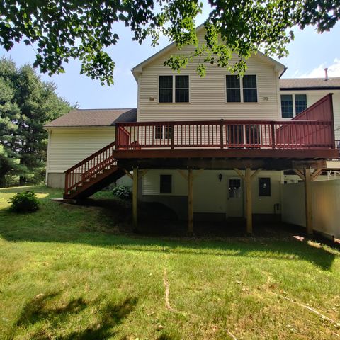 13 Snowdrop Lane, Litchfield, NH 03052