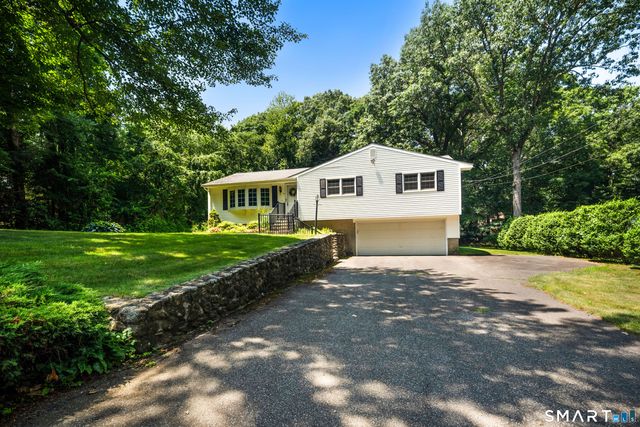 19 Crestwood Drive, Wolcott, CT 06716
