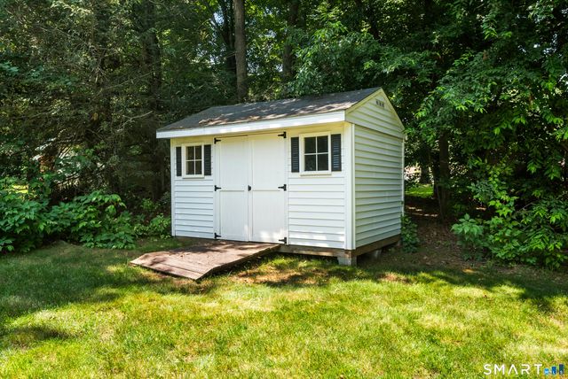 19 Crestwood Drive, Wolcott, CT 06716