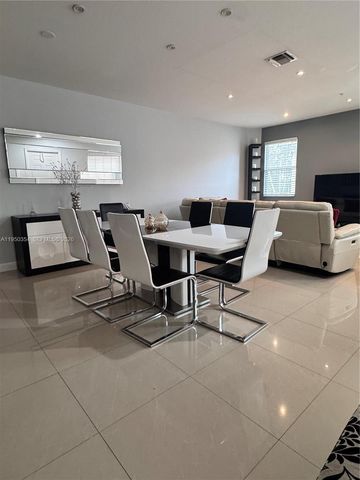 14613 SW 13th St, Pembroke Pines, FL 33027