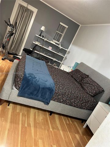 14613 SW 13th St, Pembroke Pines, FL 33027