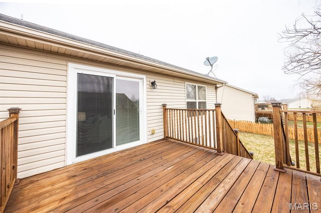 10927 Upland Terrace Drive, Lebanon, IL 62254