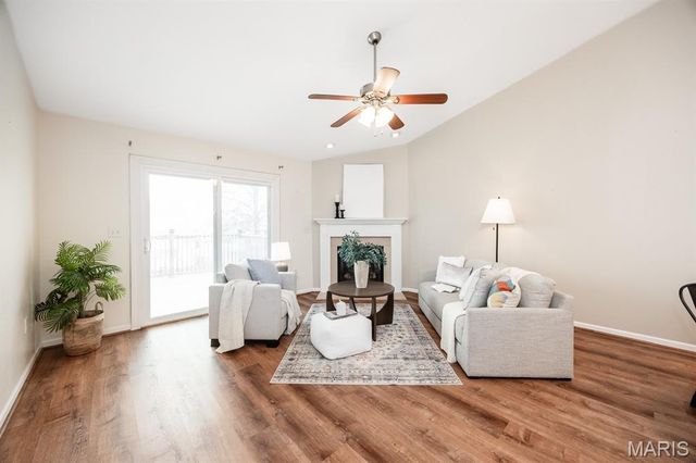 10927 Upland Terrace Drive, Lebanon, IL 62254