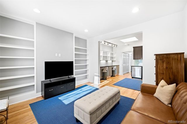 3059 Curtis Street, Denver, CO 80205