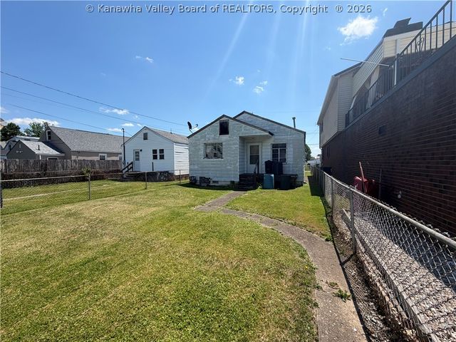 447 19th Street, Dunbar, WV 25064