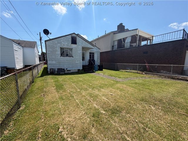 447 19th Street, Dunbar, WV 25064