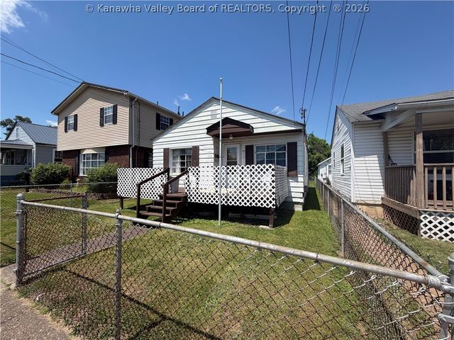 447 19th Street, Dunbar, WV 25064
