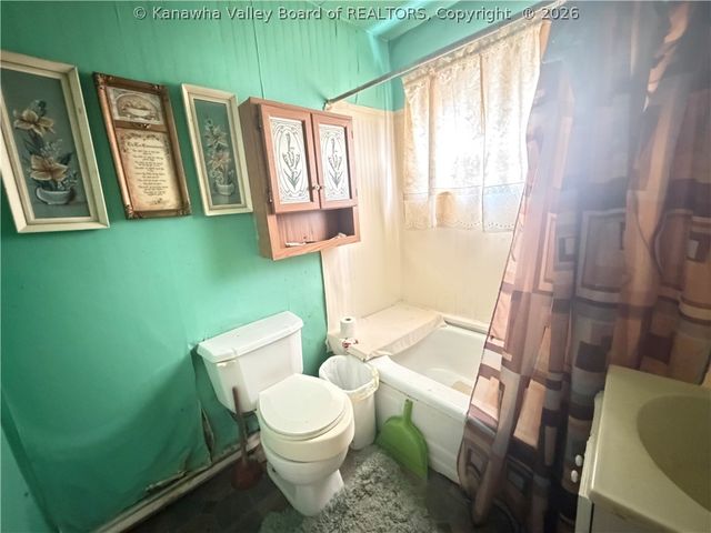 447 19th Street, Dunbar, WV 25064