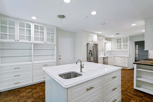 1909 Dakar Road E, Fort Worth, TX 76116
