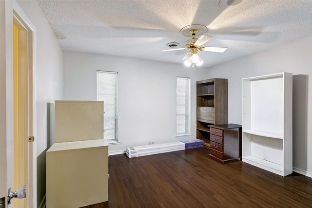 1909 Dakar Road E, Fort Worth, TX 76116
