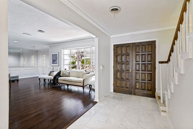 1909 Dakar Road E, Fort Worth, TX 76116