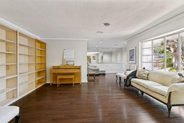 1909 Dakar Road E, Fort Worth, TX 76116