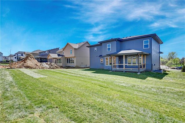 21901 W 99th Terrace, Lenexa, KS 66220