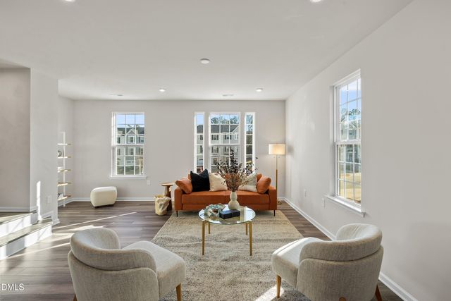 6621 Pathfinder Way, Raleigh, NC 27616