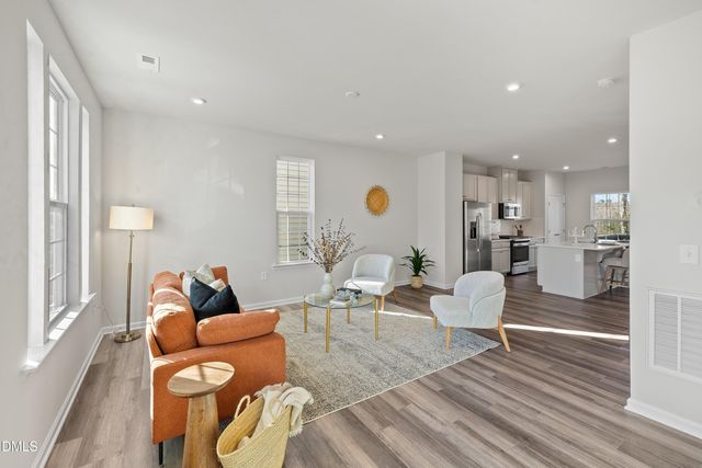 6621 Pathfinder Way, Raleigh, NC 27616