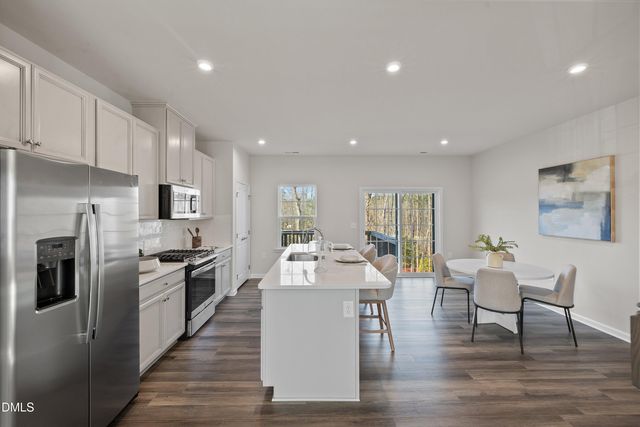 6621 Pathfinder Way, Raleigh, NC 27616