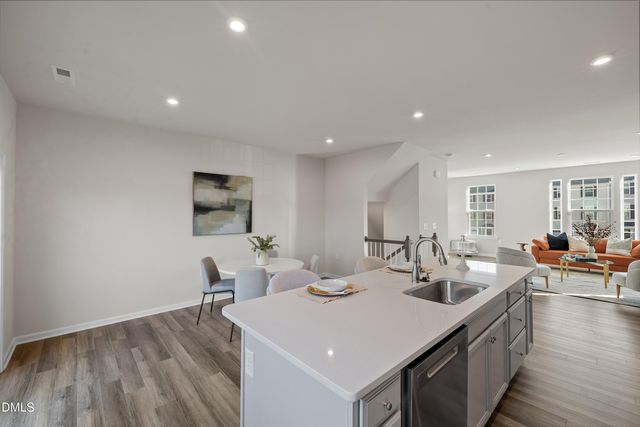 6621 Pathfinder Way, Raleigh, NC 27616