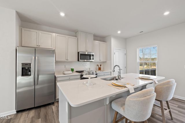 6621 Pathfinder Way, Raleigh, NC 27616