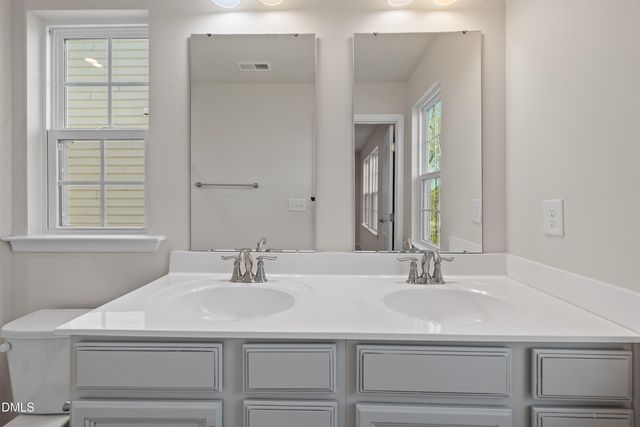 6621 Pathfinder Way, Raleigh, NC 27616