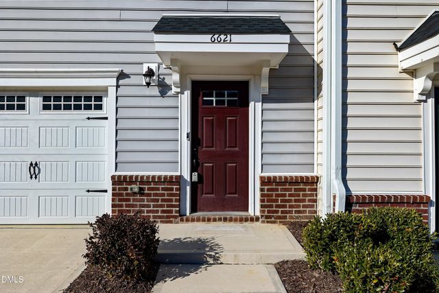 6621 Pathfinder Way, Raleigh, NC 27616
