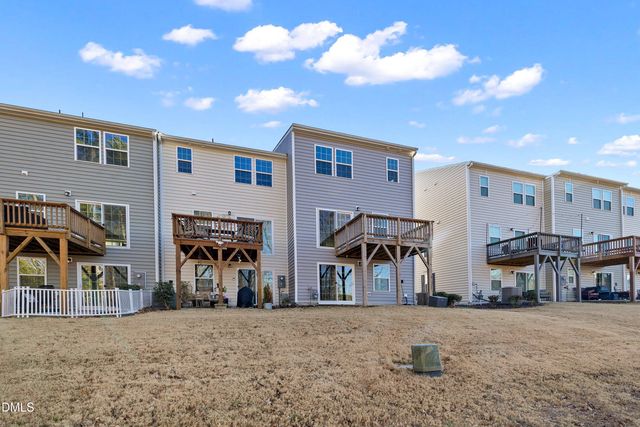 6621 Pathfinder Way, Raleigh, NC 27616