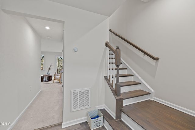 6621 Pathfinder Way, Raleigh, NC 27616