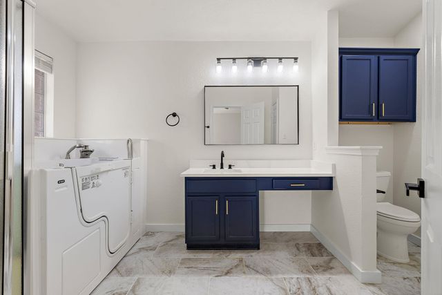 3219 Arroyo Bluff LN, Round Rock, TX 78681