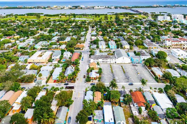 411 3rd Avenue N, Lake Worth Beach, FL 33460