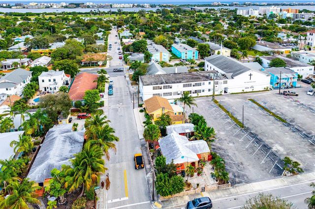 411 3rd Avenue N, Lake Worth Beach, FL 33460