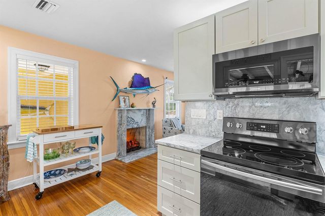 411 3rd Avenue N, Lake Worth Beach, FL 33460