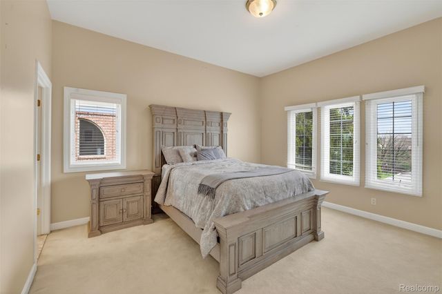 6620 Minnow Pond Drive, West Bloomfield Charter Township, MI 48322