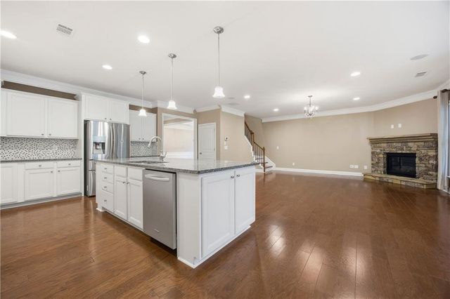 2002 Blossom Hill Drive, Roswell, GA 30076