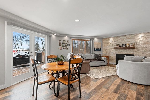 129 W WALLRICH ROAD, Cecil, WI 54111