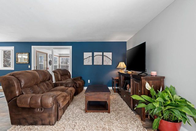 129 W WALLRICH ROAD, Cecil, WI 54111