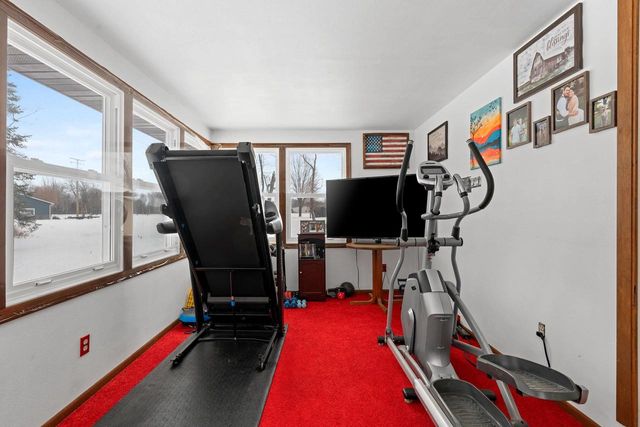 129 W WALLRICH ROAD, Cecil, WI 54111