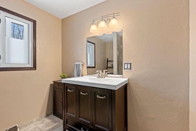 129 W WALLRICH ROAD, Cecil, WI 54111