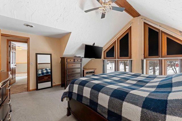 129 W WALLRICH ROAD, Cecil, WI 54111