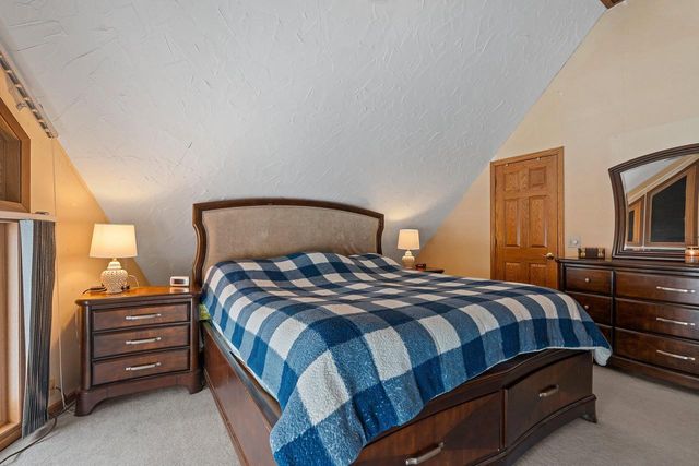 129 W WALLRICH ROAD, Cecil, WI 54111