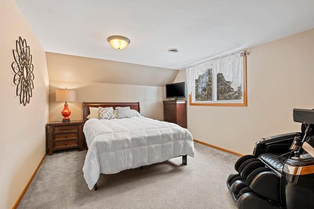 129 W WALLRICH ROAD, Cecil, WI 54111