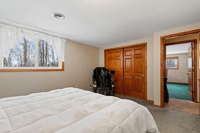 129 W WALLRICH ROAD, Cecil, WI 54111