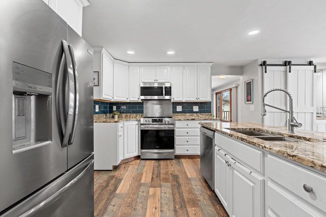 129 W WALLRICH ROAD, Cecil, WI 54111