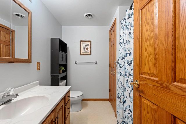 129 W WALLRICH ROAD, Cecil, WI 54111