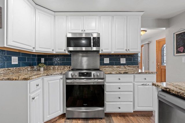 129 W WALLRICH ROAD, Cecil, WI 54111