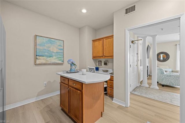 1284 Laskin Rd Apt 302, Virginia Beach, VA 23451