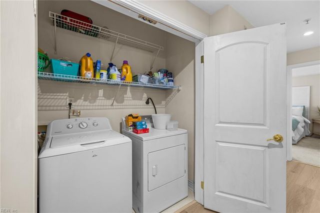 1284 Laskin Rd Apt 302, Virginia Beach, VA 23451