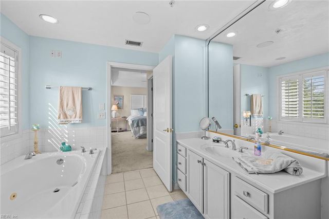 1284 Laskin Rd Apt 302, Virginia Beach, VA 23451