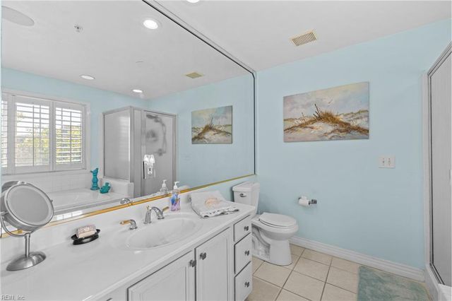 1284 Laskin Rd Apt 302, Virginia Beach, VA 23451