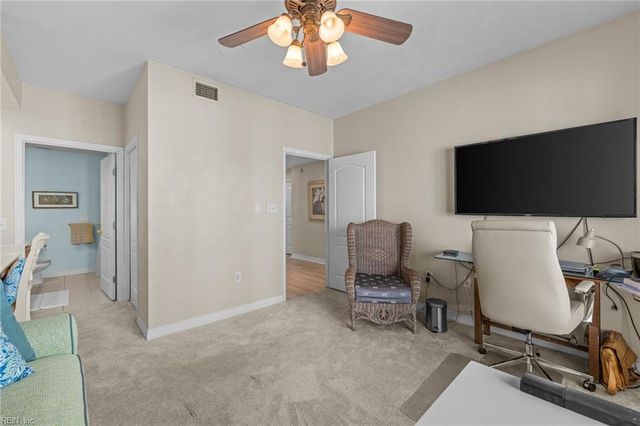 1284 Laskin Rd Apt 302, Virginia Beach, VA 23451